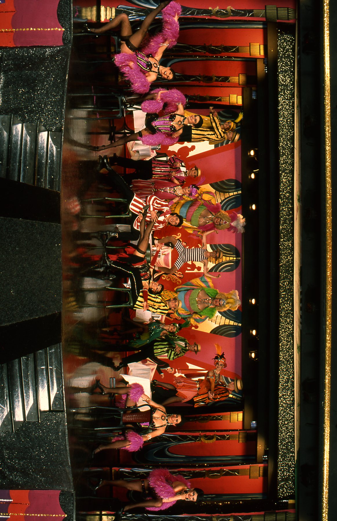 La Revue et les artistes - Photo 25